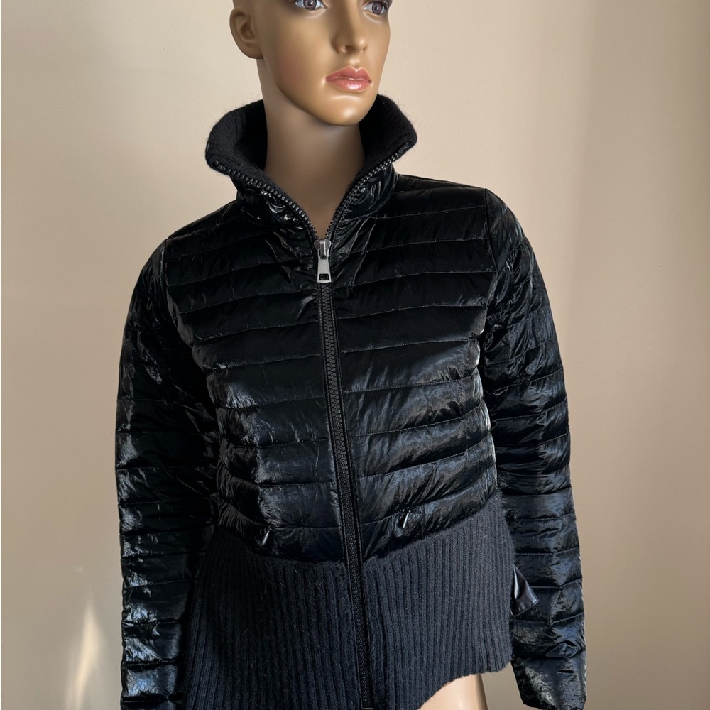 Sleek Black Women's Puffer Jacket